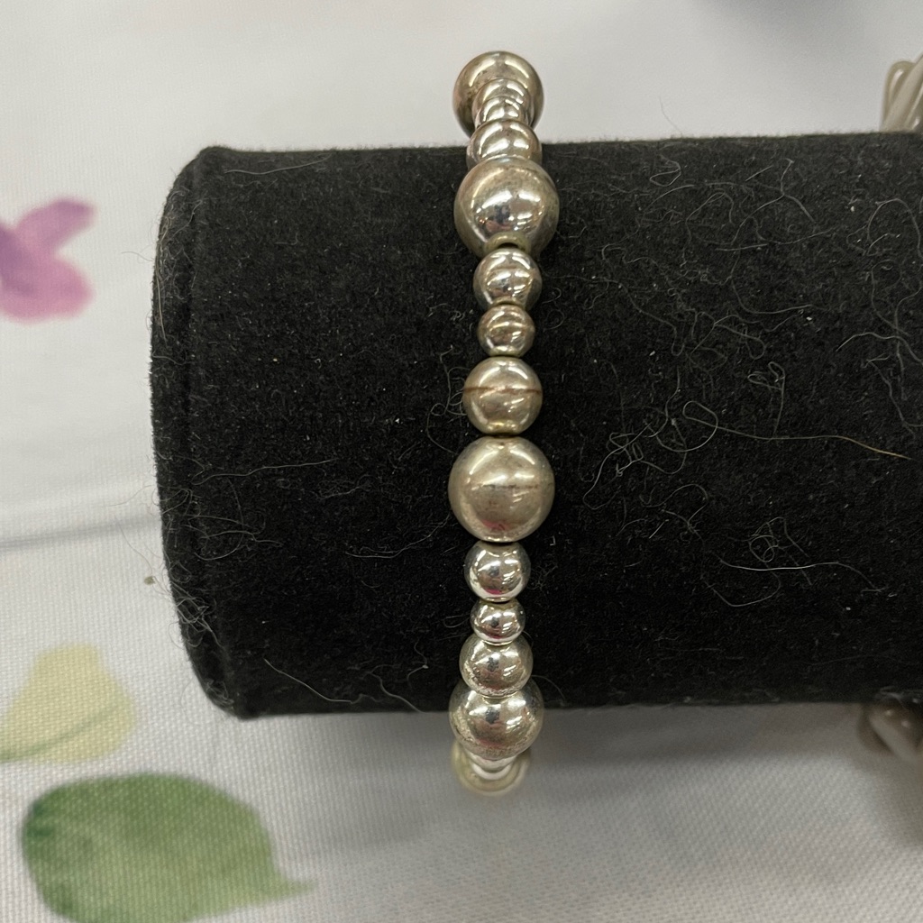 Chaps Silver Beaded Bracelet 8$